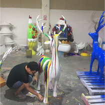 Resin painted glass fiber reinforced plastic deer sculpture creative combination sika deer ornaments Park Garden amusement park landscape decoration