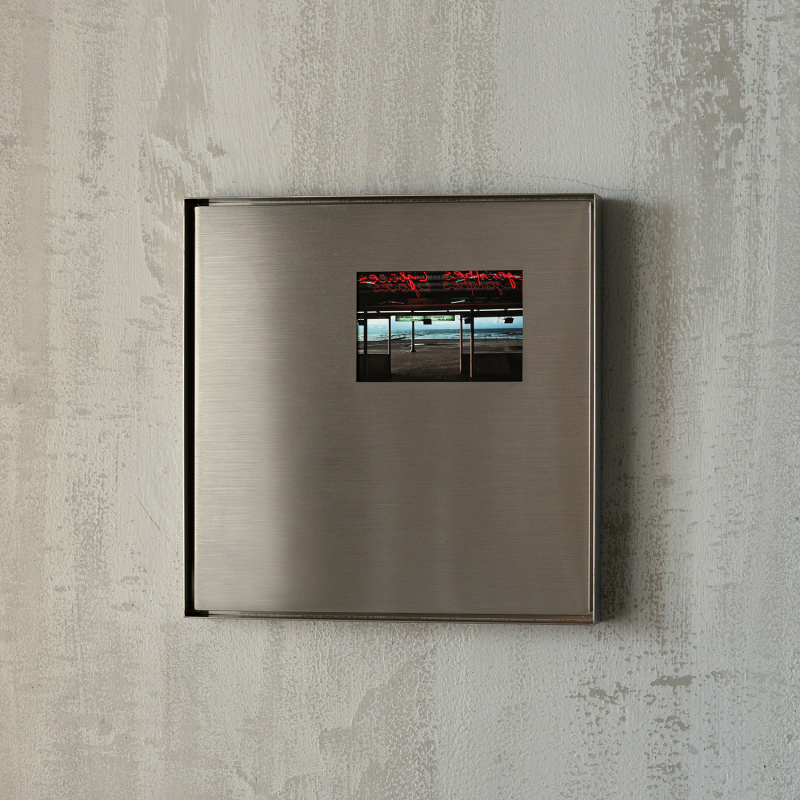 High-End Metal Photo Frame for Printing Photos, Matte Home Art Decoration, Silver Stainless Steel Display Frame High-End Metal Photo Frame for Printing Photos, Matte Home Art Decoration, Silver Stainless Steel Display Frame