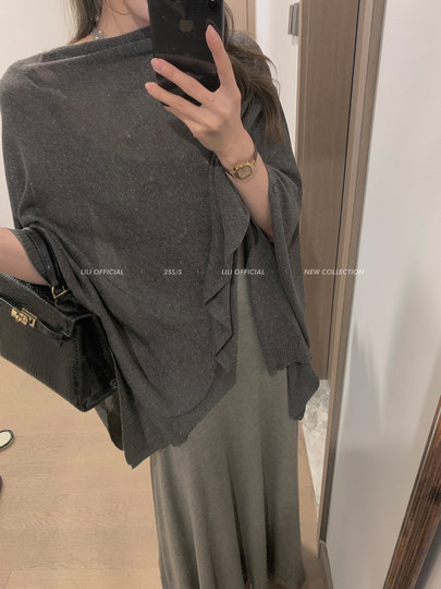 Lili Miss Lili Classic Ball Gown Spring/Summer Lazy Style Relaxed Knitted Cape Old Money Style Shawl