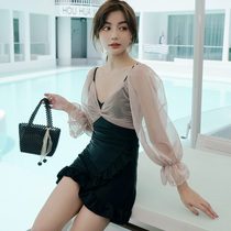 One-piece long-sleeved swimsuit 2020 new women les Hot Spring covering belly thin conservative Korean ins student swimwear