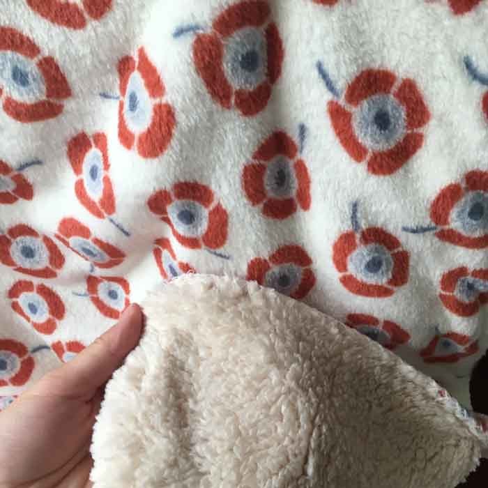 Export Japan single heat warm shawl women soft warm autumn and winter thick women's shawl long style to send to the elders