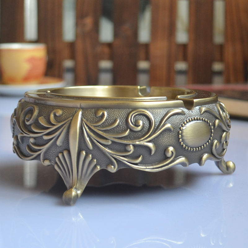 Boutique cigarette ashtray Imitation bronze anti-oxidation metal cigarette cylinder Hotel home KTV jewelry send boyfriend gift