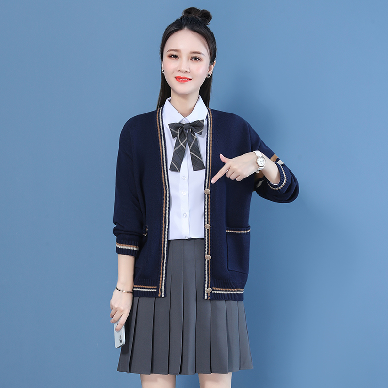 Kindergarten Teacher Kindergarten Uniform Three-Piece Set Autumn and Winter Female Student Sweater Outwear Long-Sleeved Shirt Kindergarten Teacher Uniform Overalls