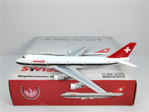 11835 11835 11836 1:400 1:400 Air B747-200 HB-IGA HB-IGB