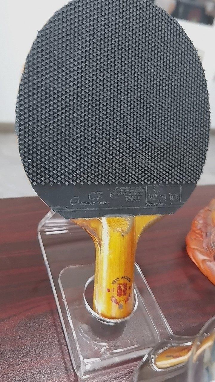 Витрина 透明乒乓球拍展示架乒乓球直拍横拍亚克力展架体育器材陈列支撑架 Jin Pinzhi