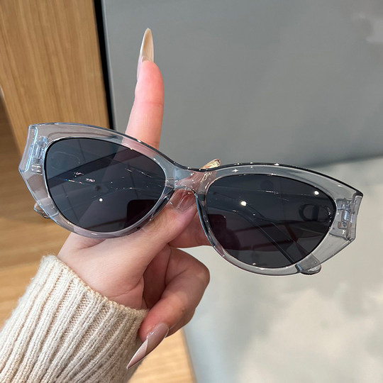 Cat-Eye Narrow-Frame Sunglasses for Women 2026 New Trendy High-End American Retro Internet Celebrity Glasses Hot Girl Sunglasses