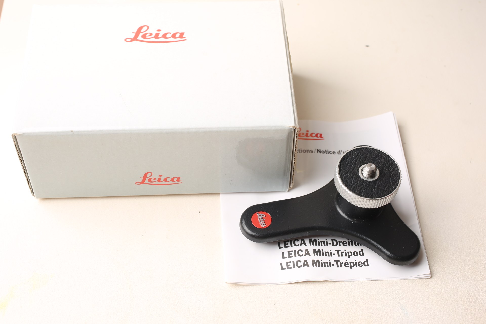 📸轻便摄影好搭档| LEICA 14320 mini 迷你桌面三脚架💿-旁轴相机-淘宝