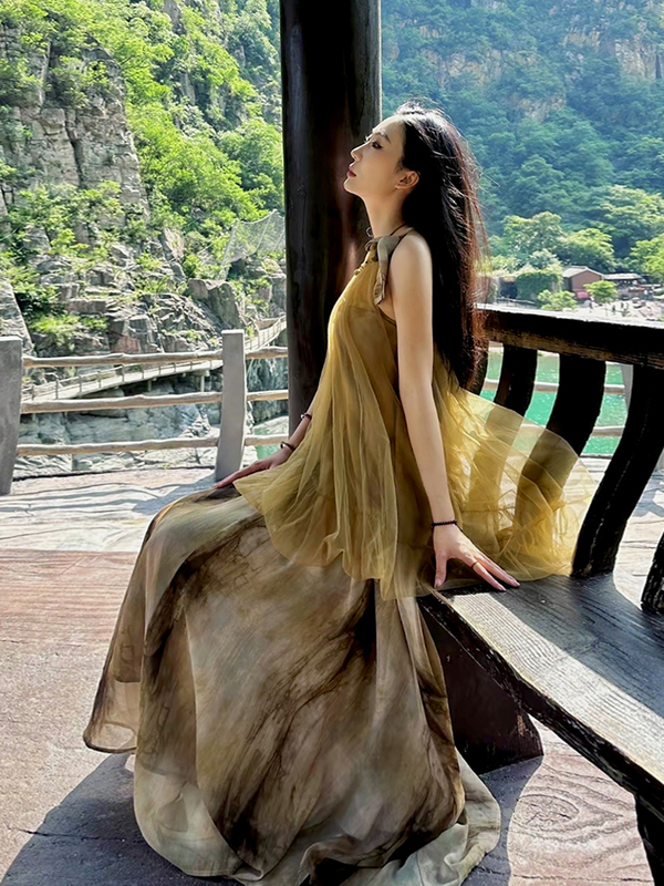 New Chinese-Style Zen Elegant Long Dress with Mesh Tie-Dye Design, Fake Two-Piece Halter Neck Dress for Summer Vacation in Lijiang, Yunnan New Chinese-Style Zen Elegant Long Dress with Mesh Tie-Dye Design, Fake Two-Piece Halter Neck Dress for Summer Vacation in Lijiang, Yunnan