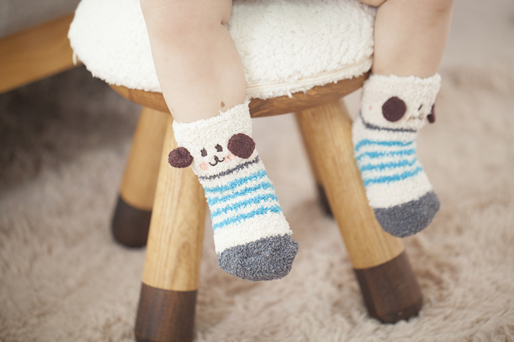 Vớ trẻ em dày ấm, em bé, nam và nữ, lông cừu san hô mùa thu và mùa đông, vớ chống trượt, 1-3 tuổi quan tat dep cho be