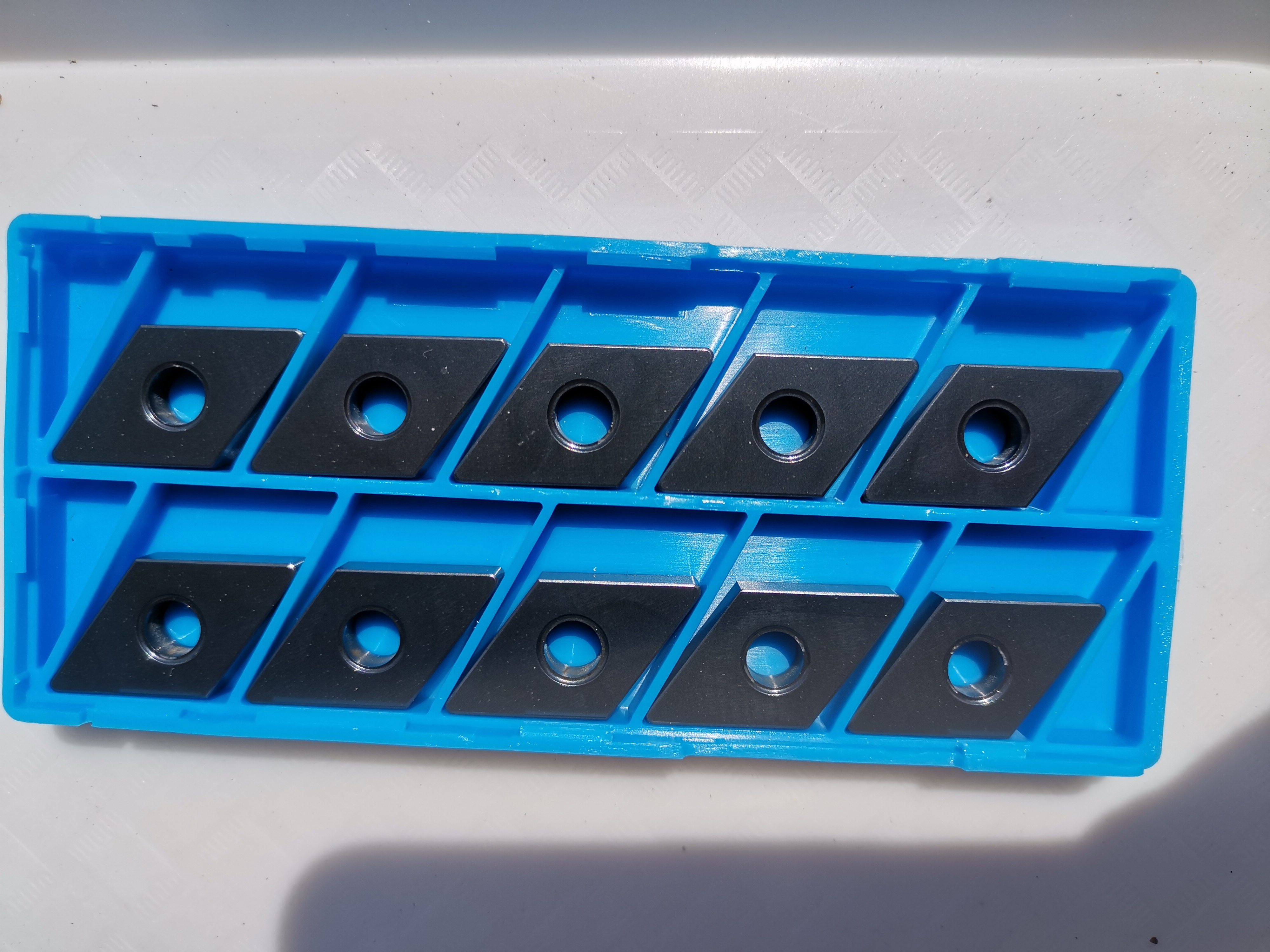 Japan imports CNC ceramic blade DNGA 150408 A65 machining high hardness hardened hardware hardware cast iron