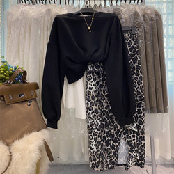 Fashionable leopard print high-waisted hip A-line slit mid-length skirt with solid color high-waist sweatshirt super beautiful spring style