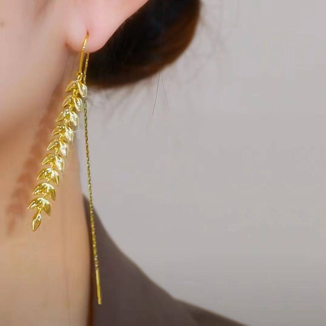 施华洛世奇耳钉：绝美到哭，性价比爆表！普通女生也能拥有高级感