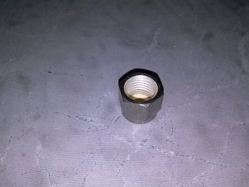 Brand new US SWAGELOK Sealock 1 4 Sleeve Nut SS-402-1
