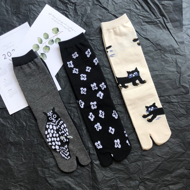 Basic Color Series Two-Toe Socks Owl Black Small Flower Playful Cat Japanese Style Split-Toe Quirky Jacquard Socks