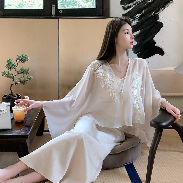 FairyJiang ໃຫມ່ແບບຈີນ shawl ສີຂາວ shawl chiffon cardigan coat suits camisole ຂອງແມ່ຍິງສອງສິ້ນຊຸດ