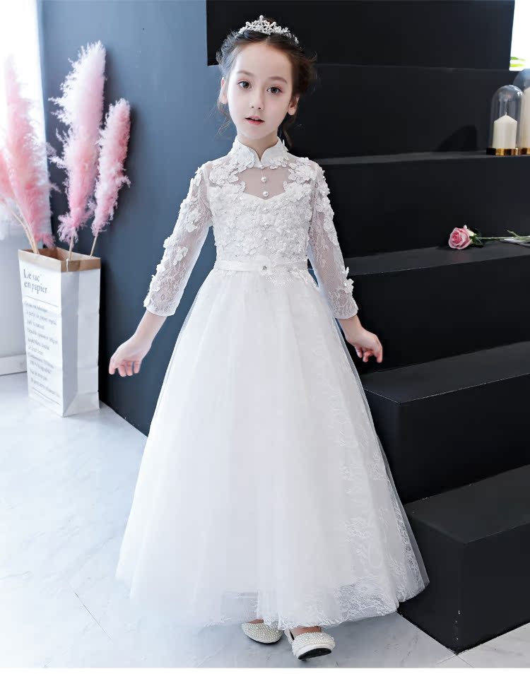 Váy cưới bé gái màu trắng vest bé trai model hàn quốc