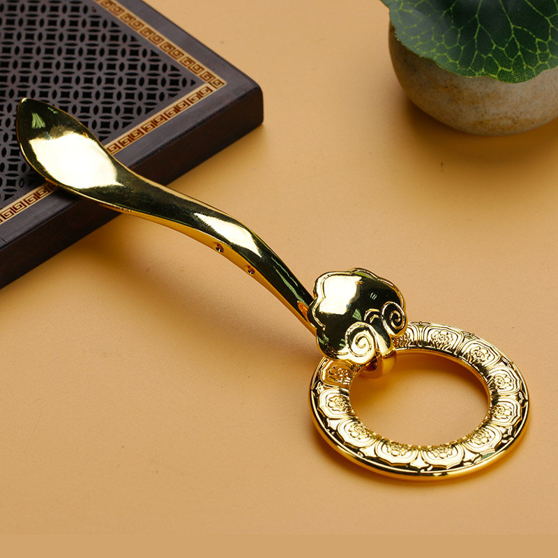 Pure copper gold-plated man clothes Cassock clothes hooks Buddhist clothing Monk clothes Monk clothes Ruyi buckle ring with three clothing buckles New Buddhist products