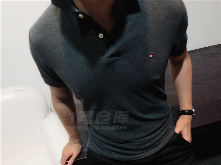 TOMMY HILFIGER của nam giới mới màu rắn LOGO ngắn tay áo polo TM4-2 áo phông polo