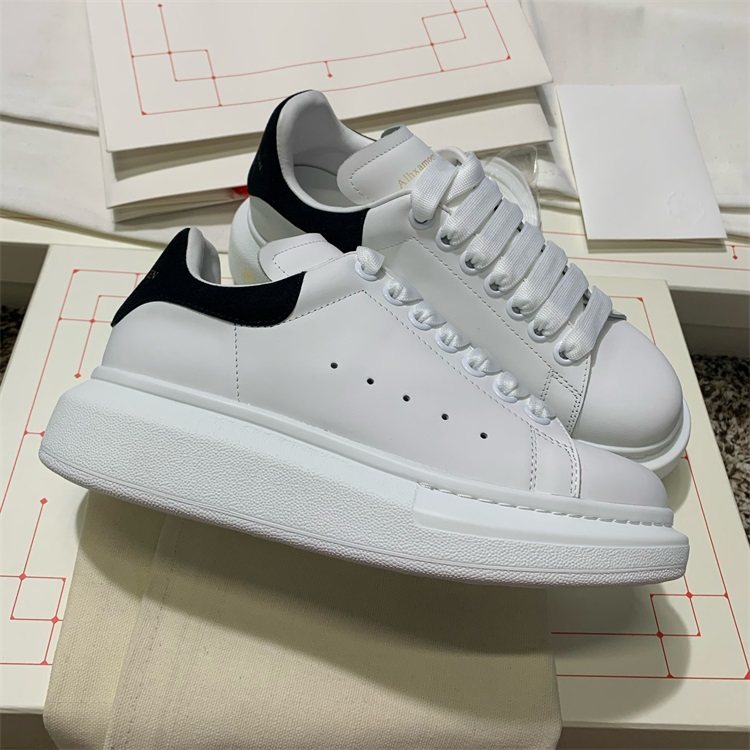 AIHXAMOERMQUEN star with the same shoes small white shoes women's leather platform shoes reflective McQueen platform shoes men