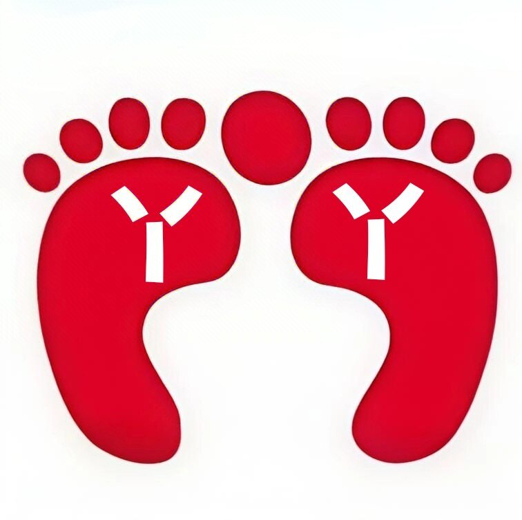 丫丫鞋类品质店的LOGO