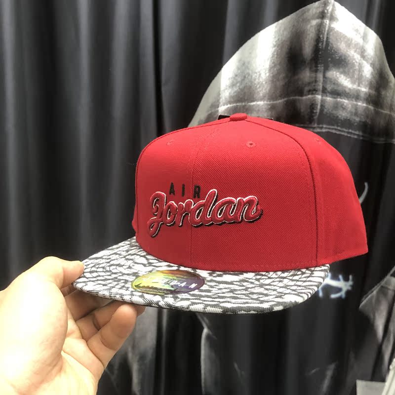 724904-687 & Red Gray Cracknew pattern AIR   JORDAN men and women currency summer ventilation Adjustable Duck tongue Baseball cap AV8448-BV5311