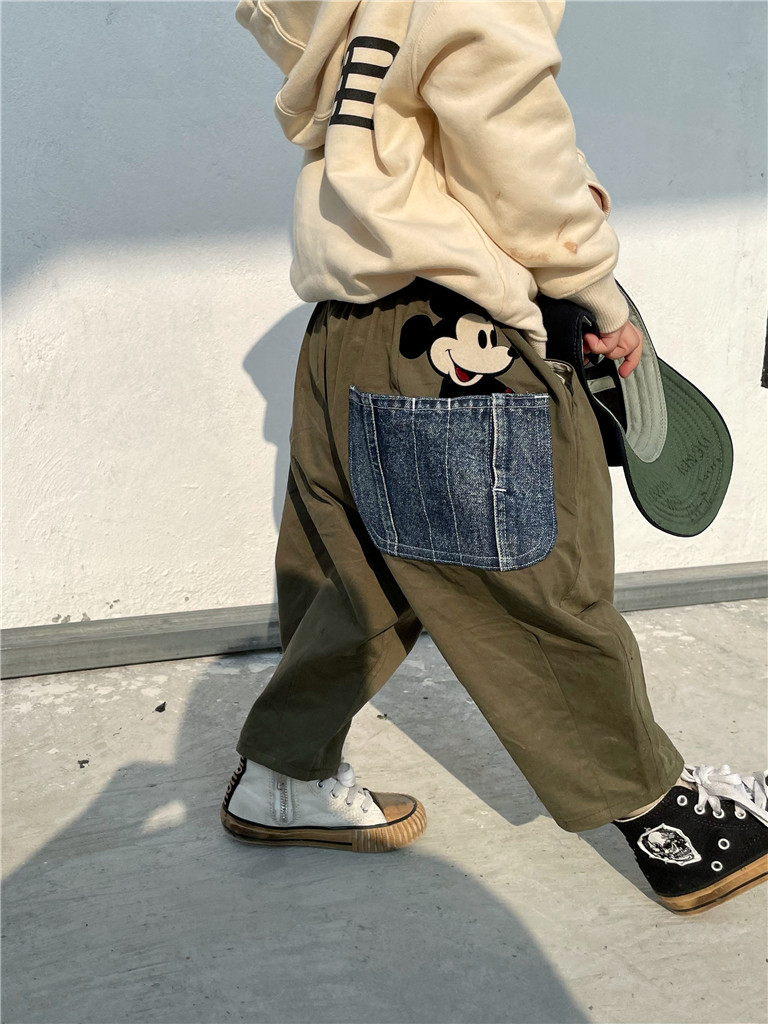 MINIV KIDS spring new children's casual pants boys nine-point pants pocket cartoon flocking cloth stickers
