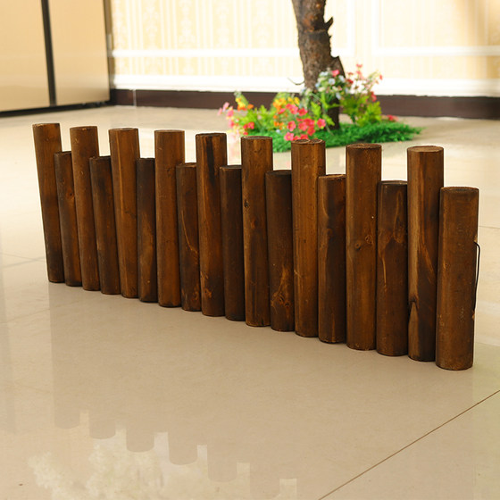 Outdoor Gardening Wooden Pile Fence Carbonized Anti-Corrosion Wood Fence Garden Solid Wood Round Wood Fence Vegetable Garden Fence
