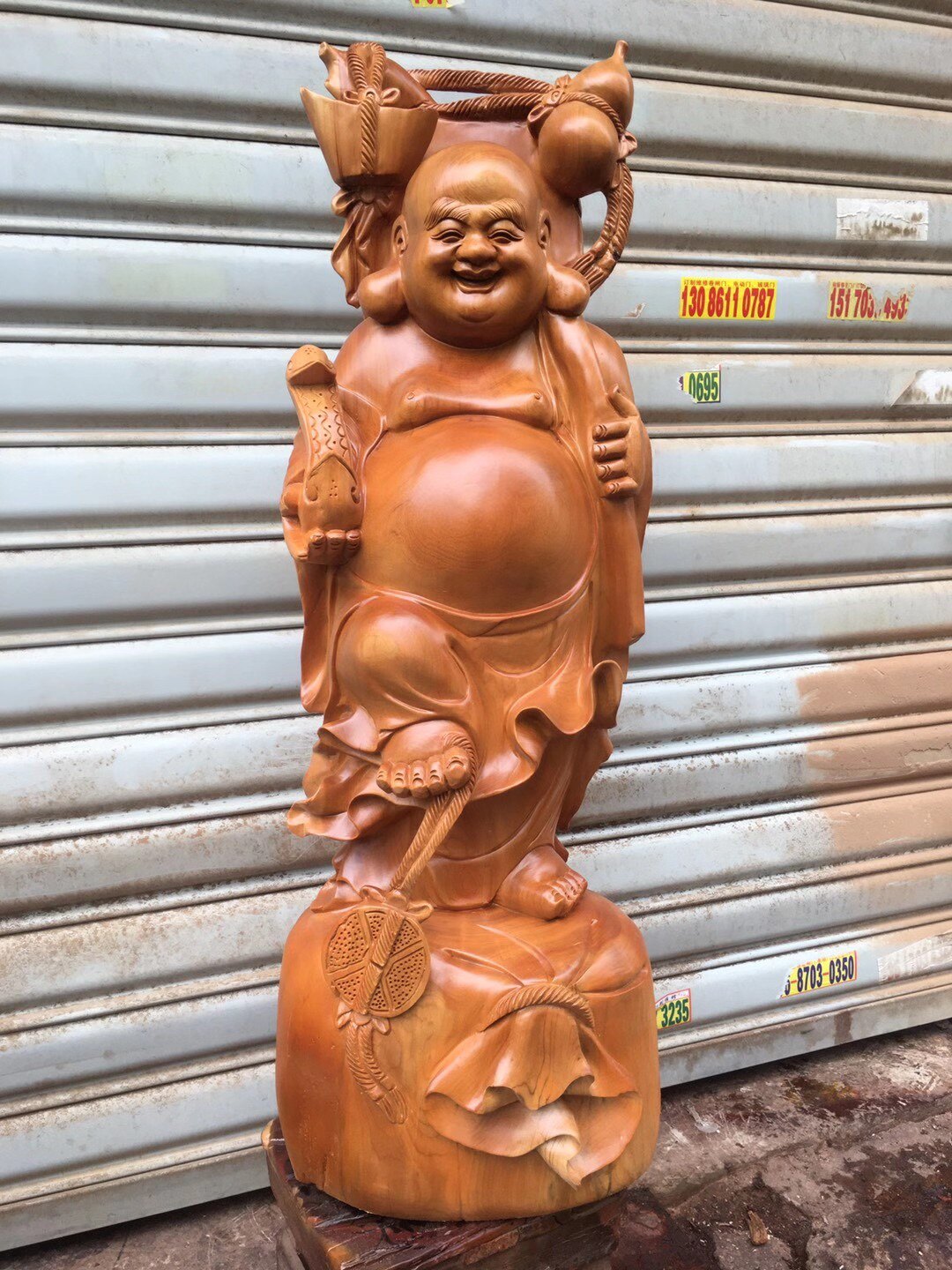 Cliff Bergen Sculpture Pendulum Mass of the Millver Wood Sculpture Craftsmanship Gifts Pendulum figures The whole block engraving in kind high 100 35 35 thick 30