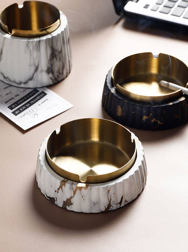 Cigarette Ashtray Creative Personality Trend Home 2021 high-end atmosphere Upper class Net Red Vat Living Room Modern Fashion