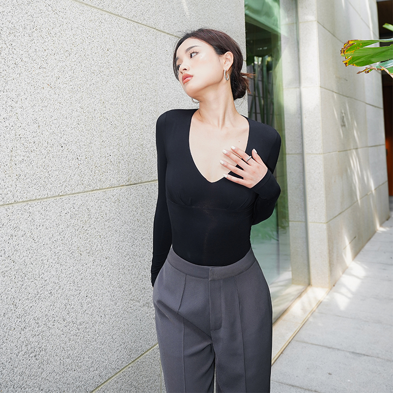 LEIYU Model Long Sleeve T Shirt 2022 Spring 2022 New Deep V - collar tightly tightened in Europe and America in hot tie to bother the coat