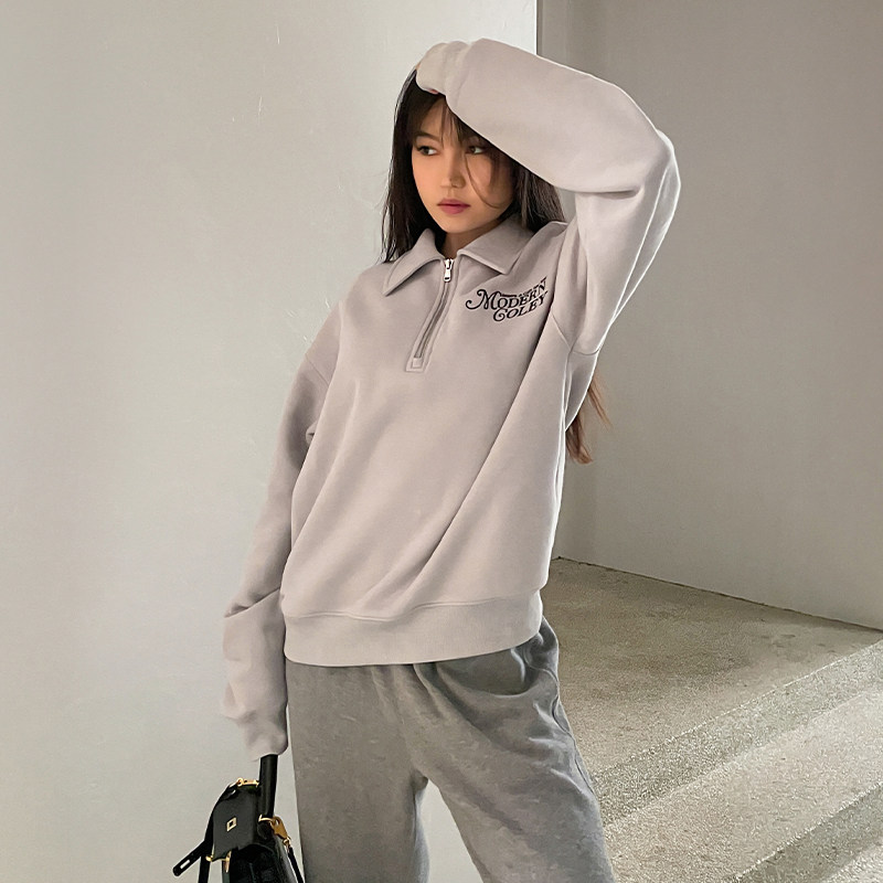 LEIYU capsized thickened cotton T women 2021 fall new American retro embroidery ins design sense long sleeve blouses