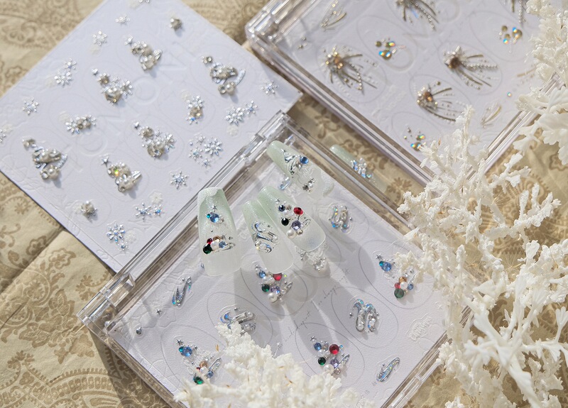 Tomoni's New Christmas Fireworks Nail Art Diamond Decorations, Sparkling Edge-To-Edge Arc Full Diamond Collage Nail Art Decoration
