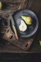 Lace iron plate nostalgic INS Wind iron art retro plate still life food shooting (second store prop shop)