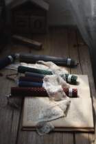 Retro handmade honeycomb candle table creative decoration gourmet still life photography (second store prop shop)