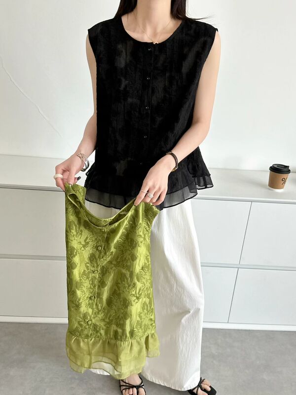 Jiangnan Yixiu 366 New Summer Style Korean Fashion Round Neck Sleeveless Shirt for Women, Loose and Slimming, Versatile Top Jiangnan Yixiu 366 New Summer Style Korean Fashion Round Neck Sleeveless Shirt for Women, Loose and Slimming, Versatile Top