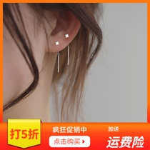 Sterling silver earrings female 2020 New Tide earrings temperament small earrings exquisite cold wind earrings simple earrings