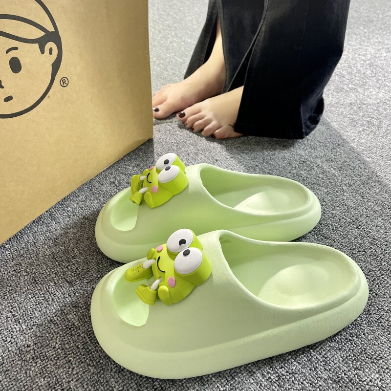 Fall in Love with Shopping: Women's Summer Cartoon Flat Non-Slip Thick-Soled Slippers with a Frog Design, Suitable for Couples Fall in Love with Shopping: Women's Summer Cartoon Flat Non-Slip Thick-Soled Slippers with a Frog Design, Suitable for Couples