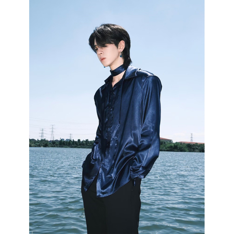 French-Style Blue Acetate Satin Shirt for Men with Three-Dimensional Shoulder Pads, Stylish Ribbon Long-Sleeve Cardigan, Reflective Glossy Shirt