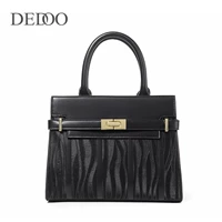 173 полосатого черного с шелковым шарфом