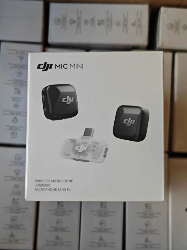Dji Mic Mini Mobile Version One-To-Two Set Brand New Mini Two-Transmitter-One-Receiver Lavalier Microphone Dji Mic Mini Mobile Version One-To-Two Set Brand New Mini Two-Transmitter-One-Receiver Lavalier Microphone