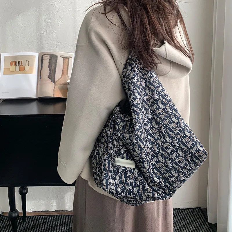 Little Cheetah Libert* Niche Design Hobo Bag Women's Extra Large Capacity Canvas Bag Single Shoulder Work Clothing Large Bag Women