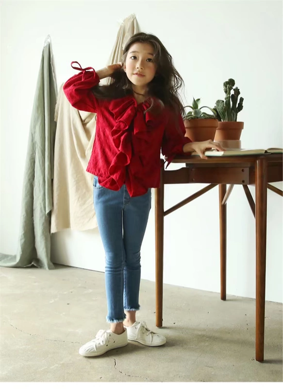 Áo sơ mi bé gái mùa thu 2018 mới phiên bản Hàn Quốc của bé gái cổ sen lá sen cổ chữ V kiểu dáng công chúa nước ngoài dài tay