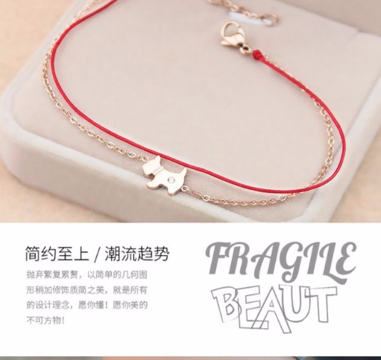 Vòng chân xã hội nữ dây đỏ ác thần chống titan nhỏ bằng vàng hồng 18k đột quỵ vàng đào phiên bản Hàn Quốc của chàng sinh viên giản dị Sen lắc chân nữ titan