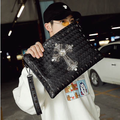 New personality wave card fashion ghost head handbag rivet cortisone hand grab bag crosswalk wrist bag street tide man bag-Taobao
