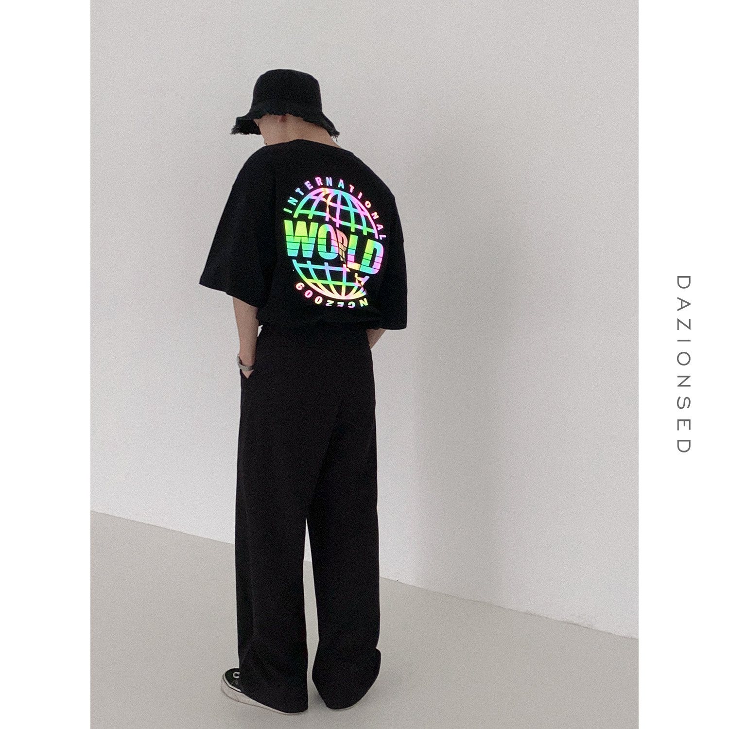 DAZO Tide Cards 3M Color Reflective Short Sleeve T-shirt Male loose Han Wind Street Ins hip hop trendy mid-sleeve T-shirt