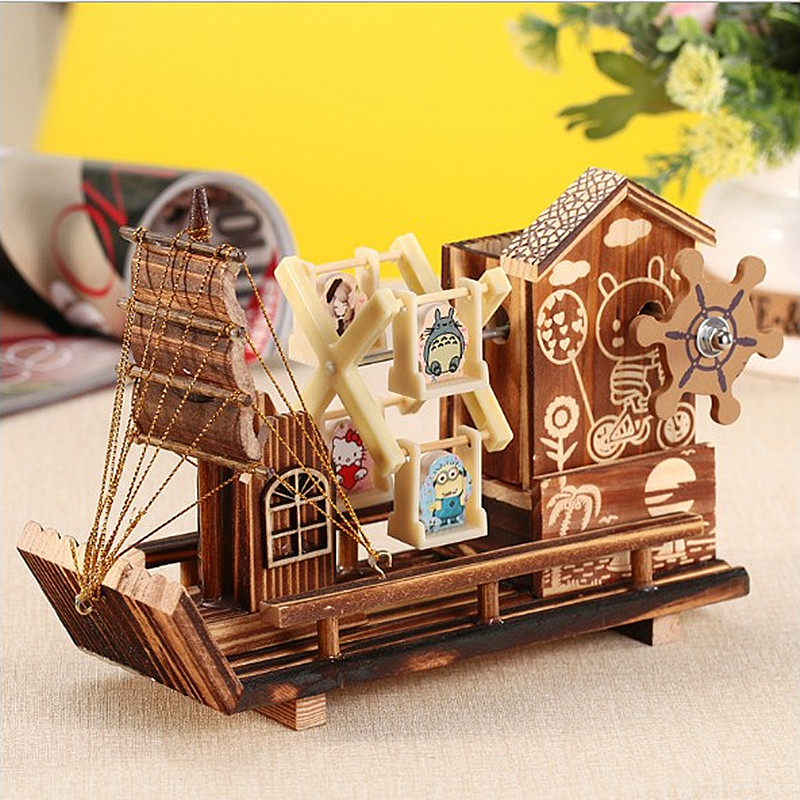 Creative rotating windmill Wooden sailing boat pen holder Music box Clockwork music box ornaments Men's and women's children's birthday gifts