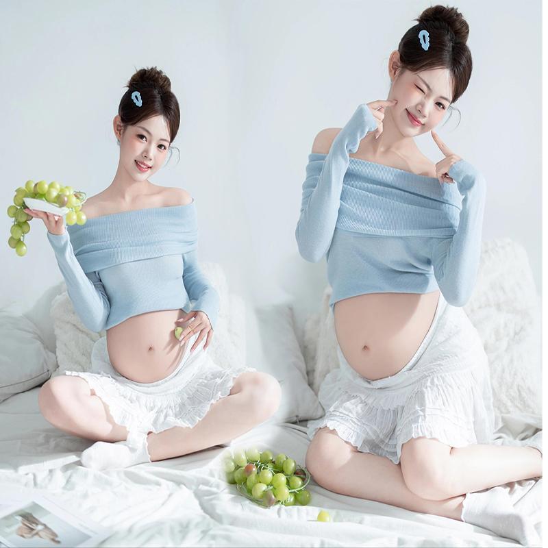 New Indoor Simple Style Sweet and Cute Maternity Photoshoot at Home Clothes Maternity Photography Clothing Couple Outfits Photo Studio