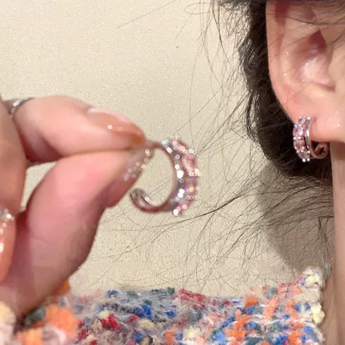 Демисезонные брендовые серьги из жемчуга, коллекция 2023, легкий роскошный стиль, изысканный стиль