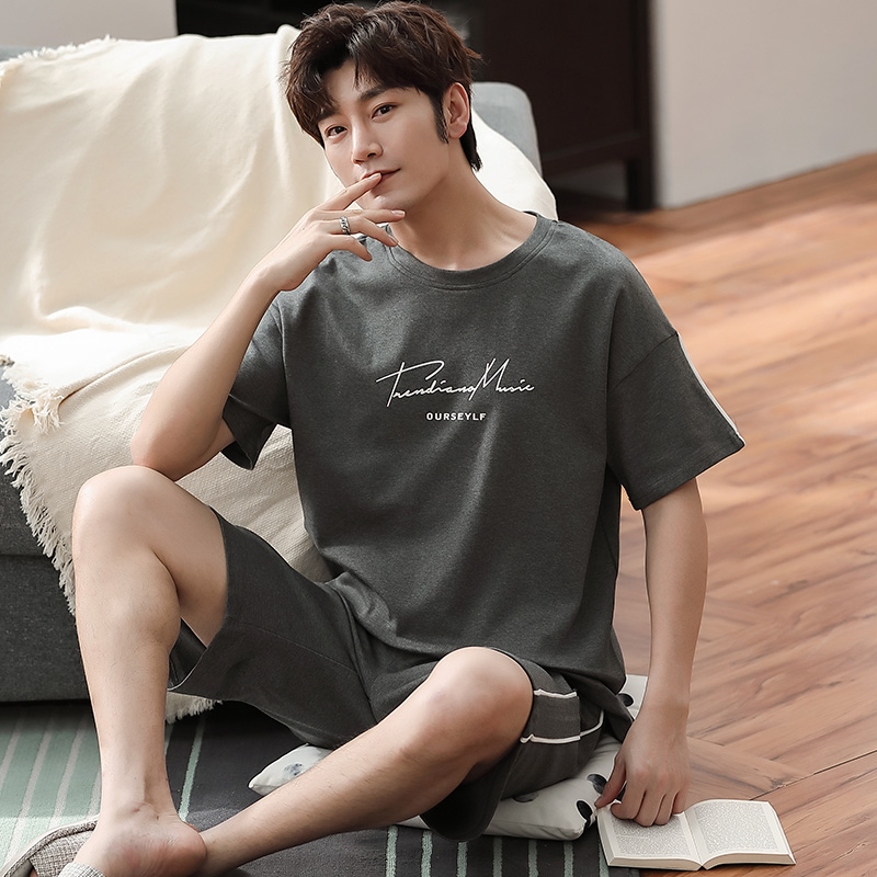 Bộ đồ ngủ Mens Summer bông mỏng ngắn tay áo thể thao Phong cách Mens Casual Shorts Home Mang mùa hè hai mảnh Set.