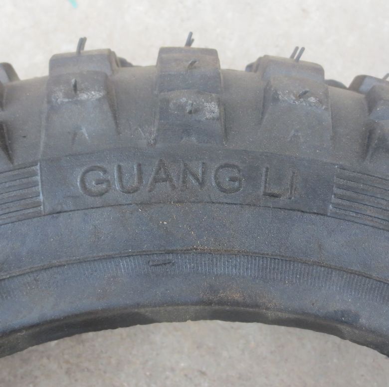 Phụ kiện xe mô tô mini Apollo nhỏ Lốp nhỏ Eagle Eagle Eagle 10 inch bên trong và bên ngoài lốp 2.50-10 inch - Lốp xe máy lốp xe máy dunlop